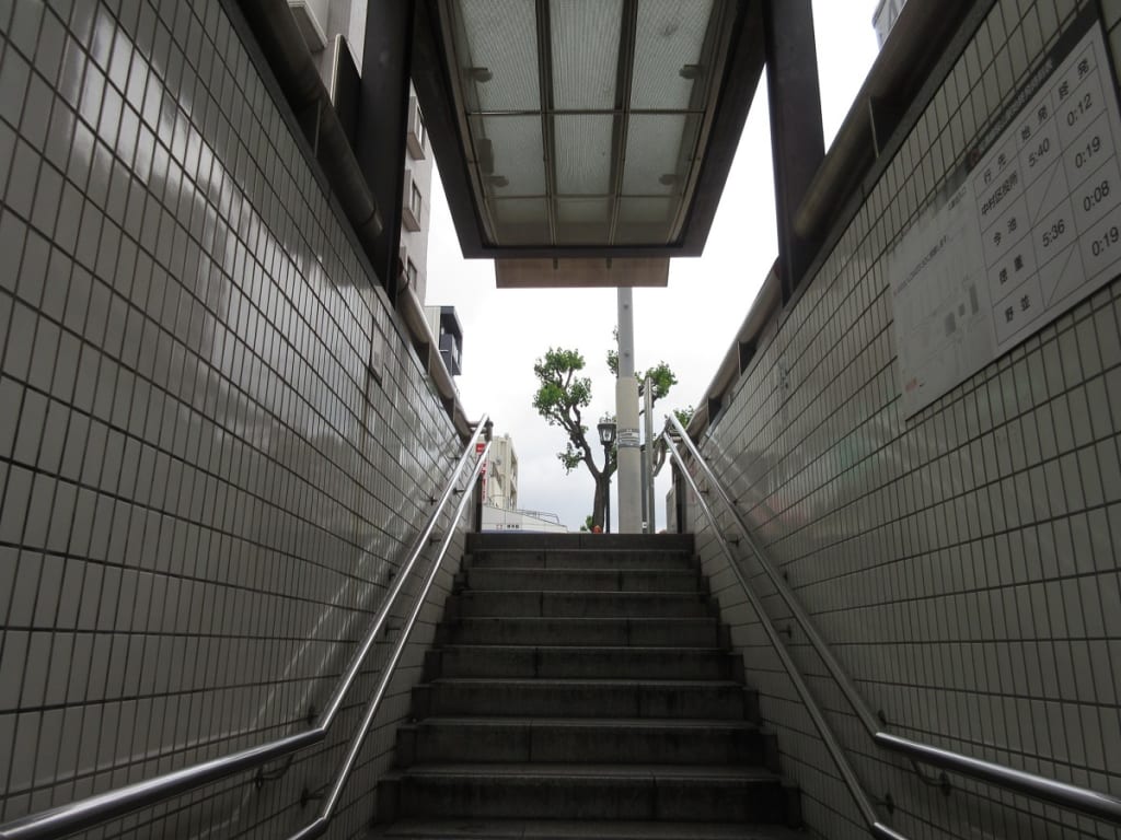 桜通線 桜山駅 4番出口
